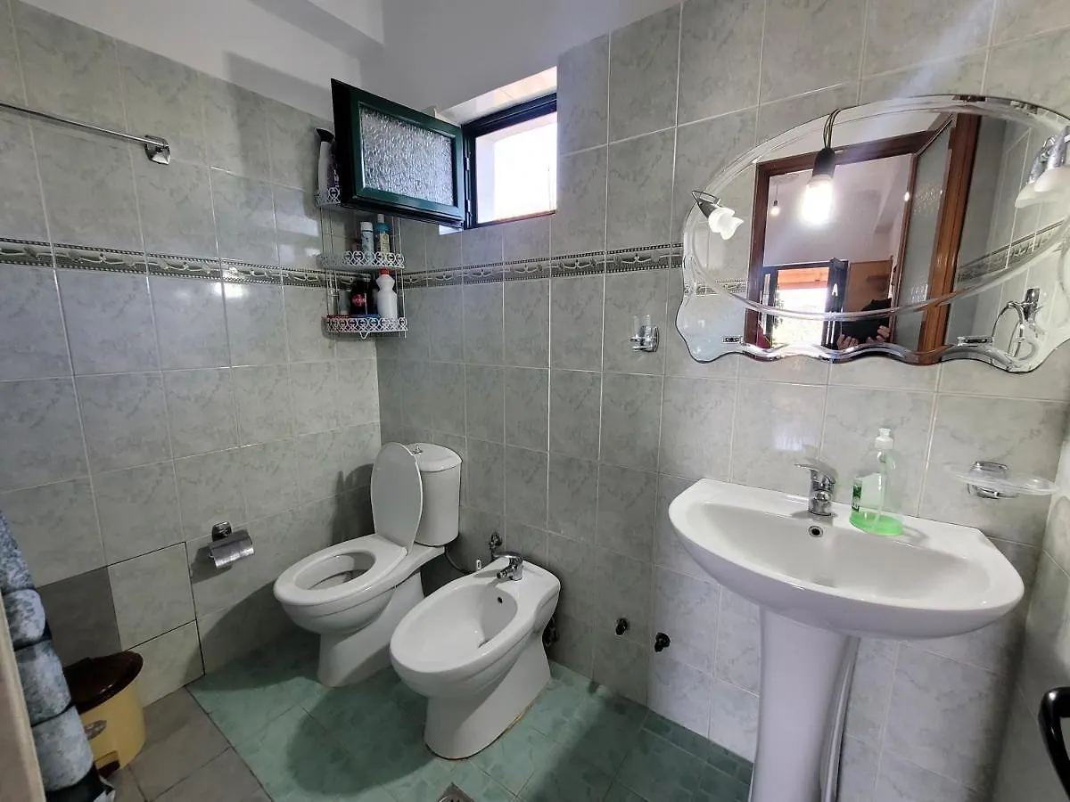 Petrefi Apartments كساميل 0*,