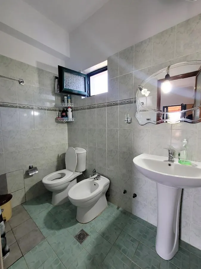 Affittacamere Petrefi Apartments Ksamil