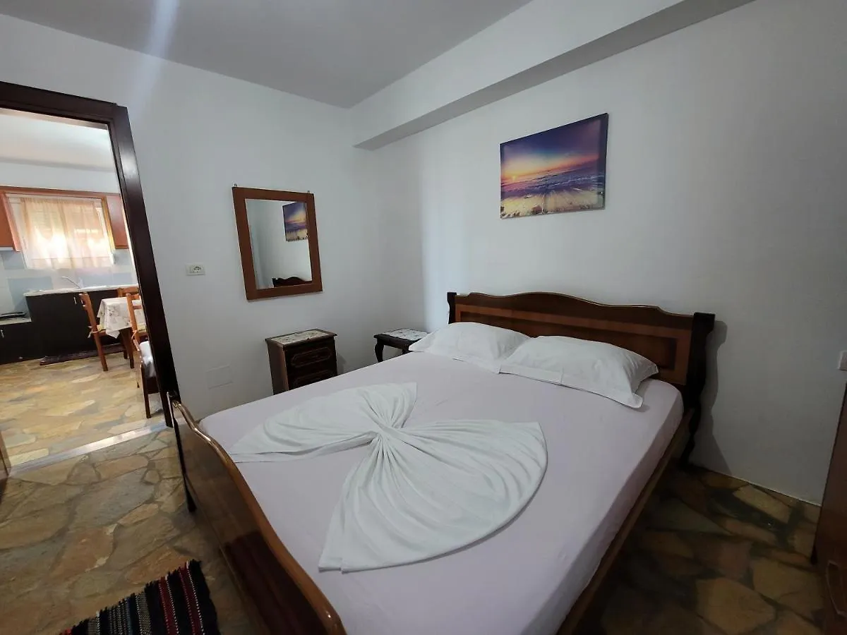 Petrefi Apartments كساميل 0*,