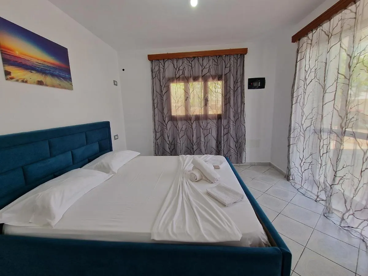 Petrefi Apartments Ksamil 0*,  Albania