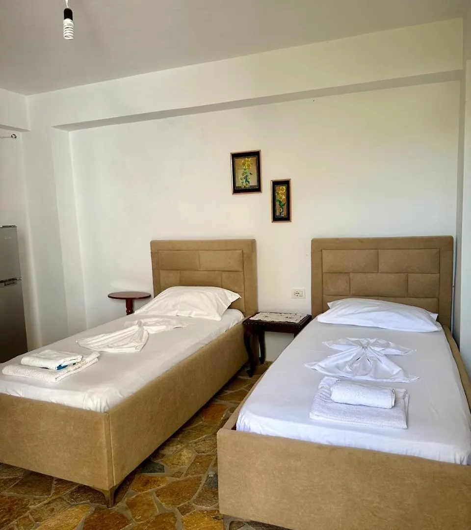 Petrefi Apartments كساميل 0*,